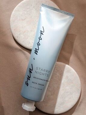 Sun & Moon Starry Nights Rejuvenating Neck Cream
